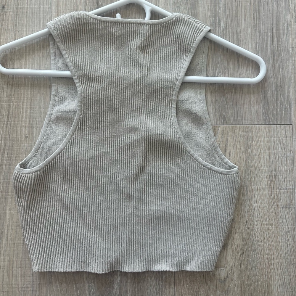 Aritzia Cream Ribbed Cropped Tank - Picture 6 of 8